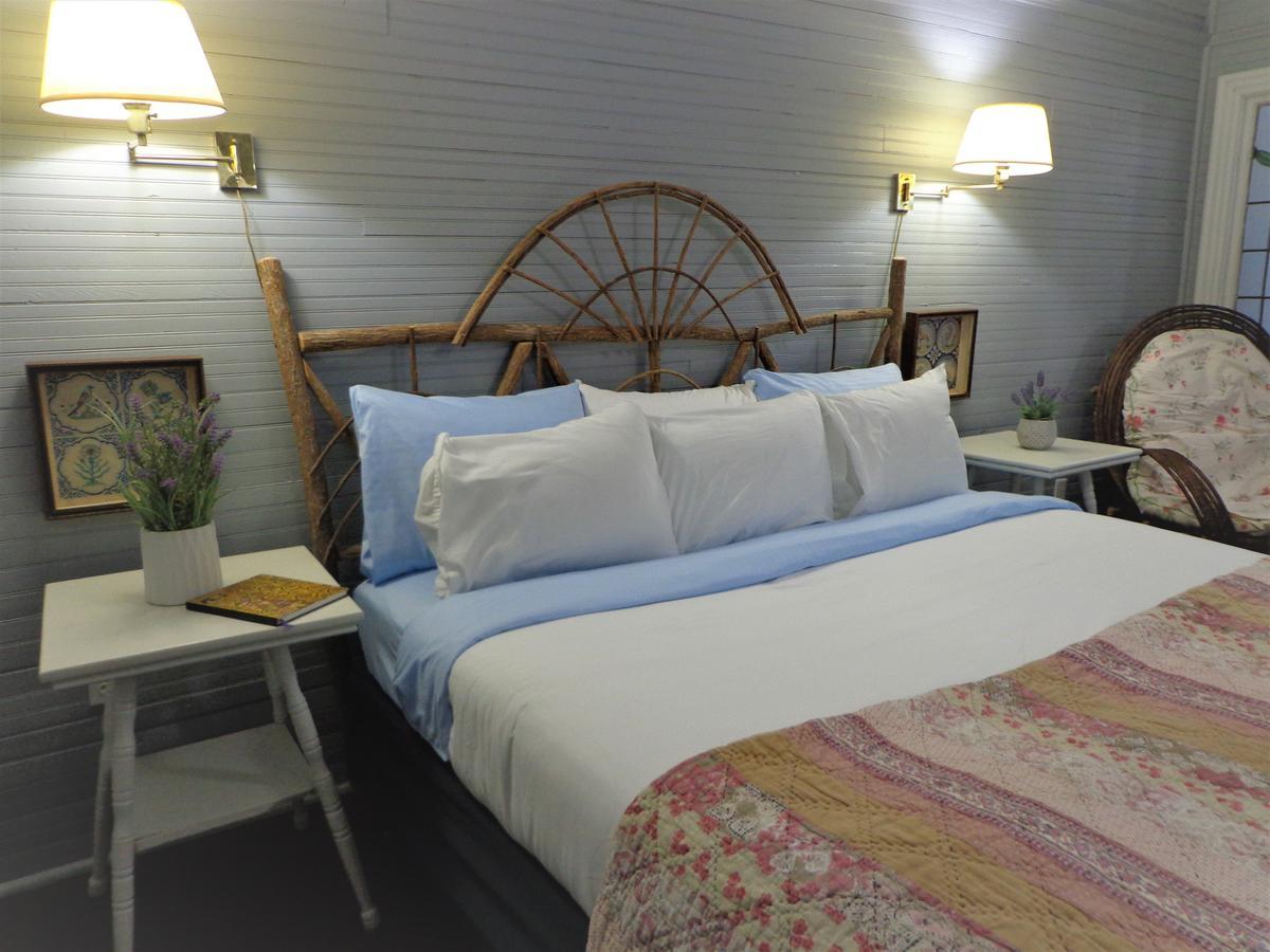 Grand Old Lady Hotel Waynesville Eksteriør bilde