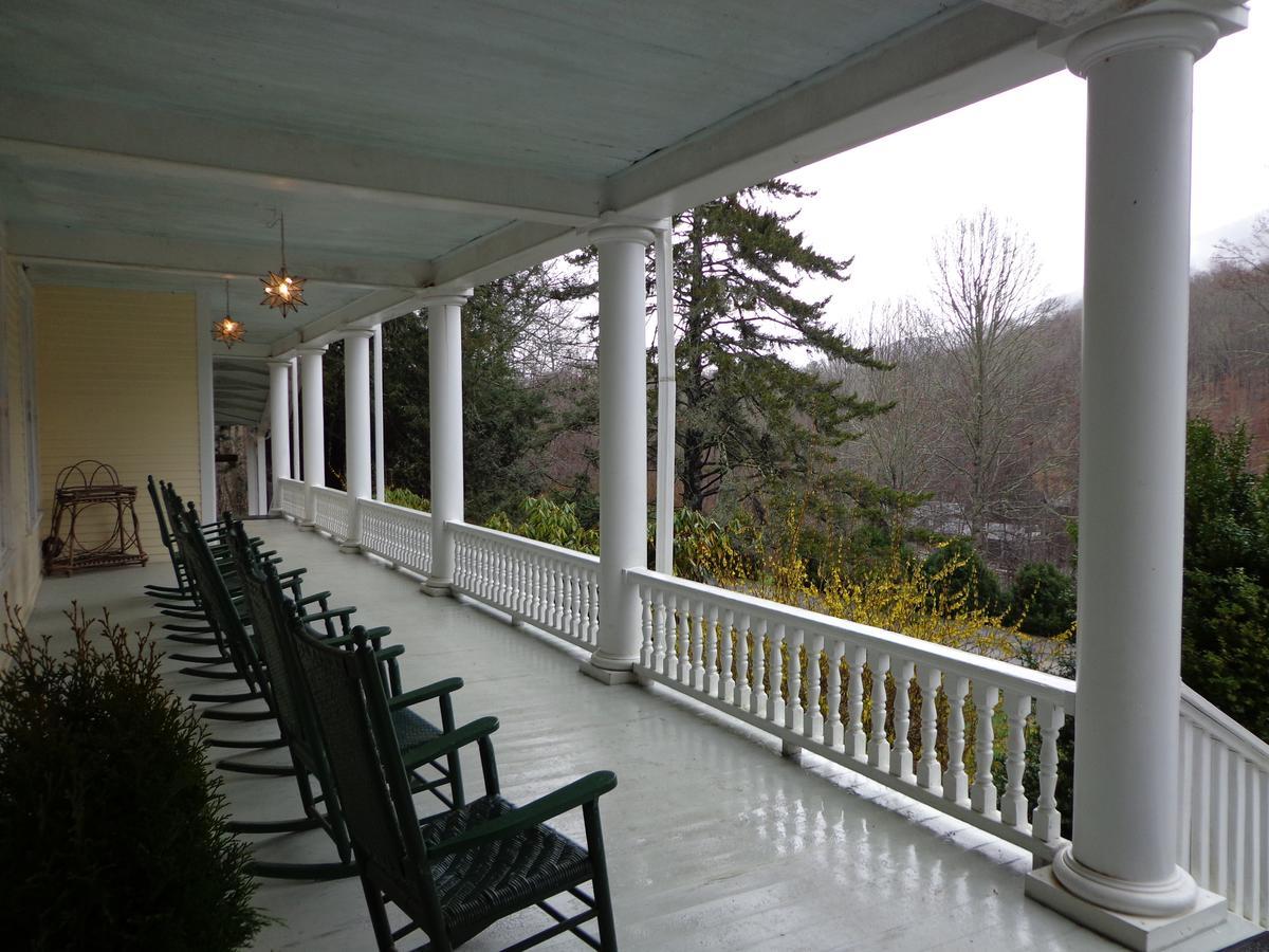 Grand Old Lady Hotel Waynesville Eksteriør bilde