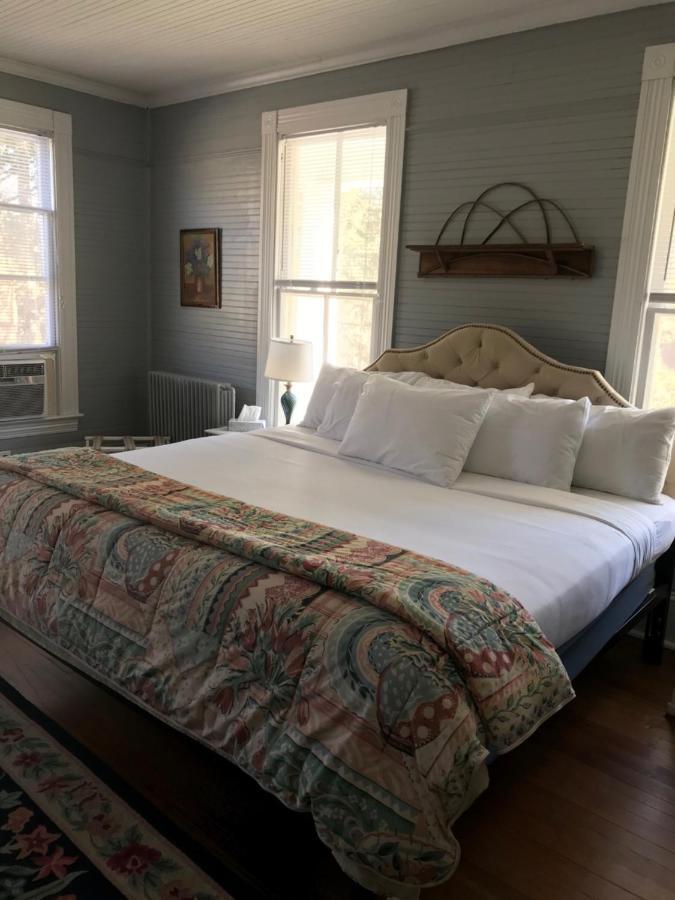 Grand Old Lady Hotel Waynesville Eksteriør bilde